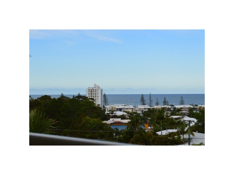7 Yakola Pde, Alexandra Headland QLD 4572