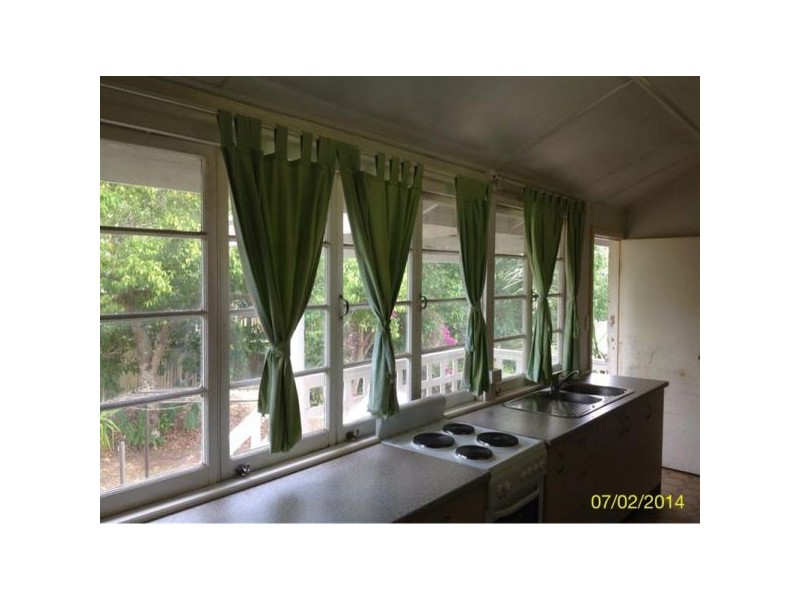 2/15 Magnolia St, Nambour QLD 4560