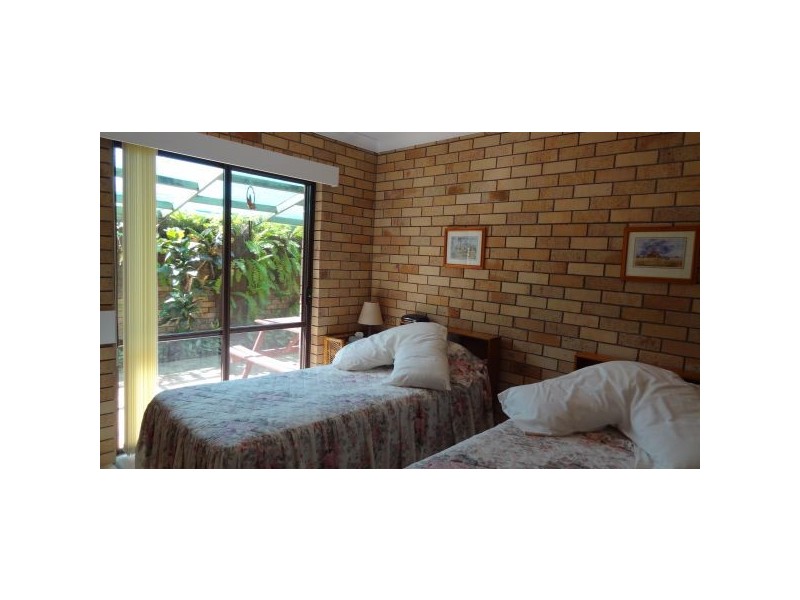 20 Elizabeth Drive, Bucasia QLD 4750