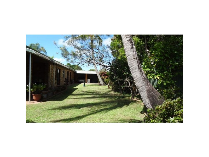 20 Elizabeth Drive, Bucasia QLD 4750