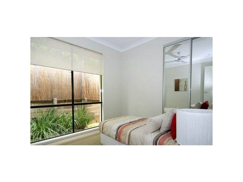 13 Waratah Crescent, Springfield Lakes QLD 4300