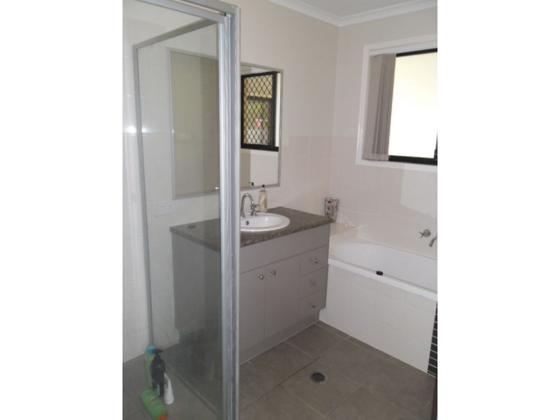 9 Wisteria St, Sippy Downs QLD 4556