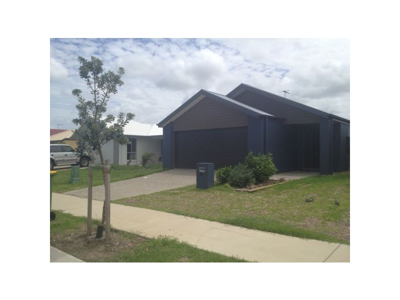 151 Whitehaven Drive, Blacks Beach QLD 4740