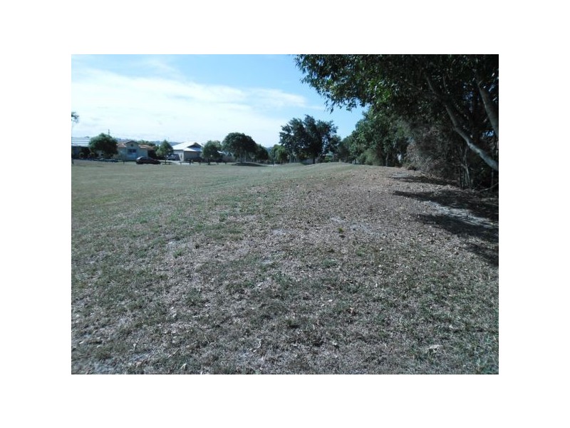 13 Trinity Cres, Sippy Downs QLD 4556