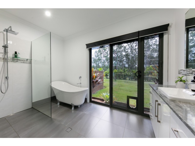 462 Calanthe Avenue, Doonan QLD 4562