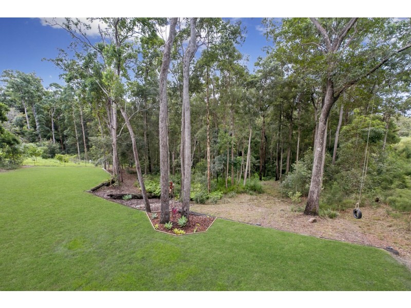 10 Forest Acres Drive, Lake Macdonald QLD 4563