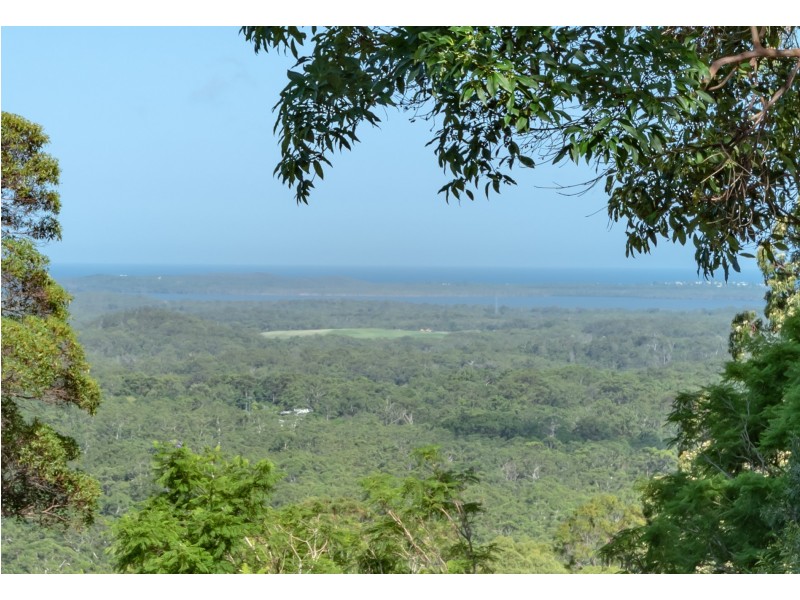 393 Sunrise Road, Tinbeerwah QLD 4563