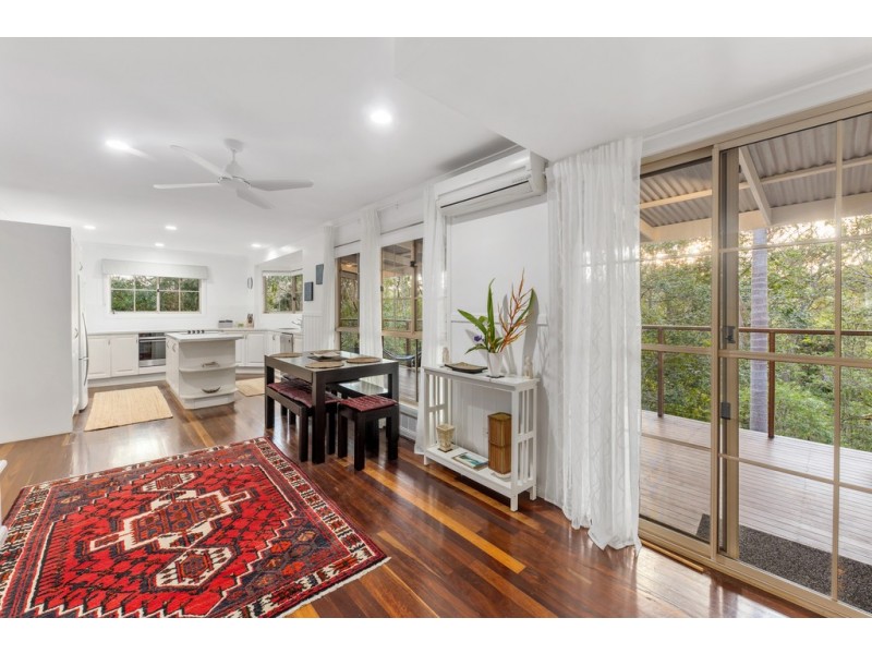 55 Kamala Drive, Lake Macdonald QLD 4563