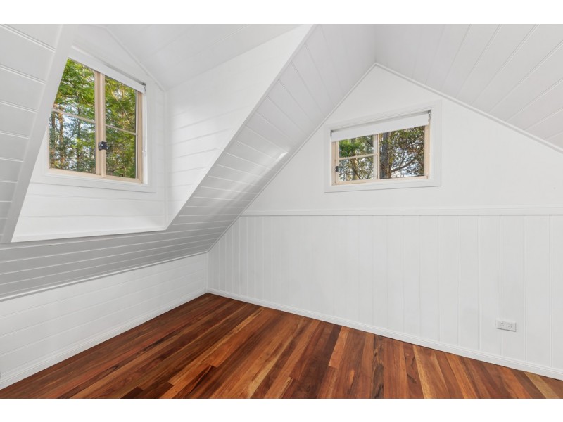 55 Kamala Drive, Lake Macdonald QLD 4563