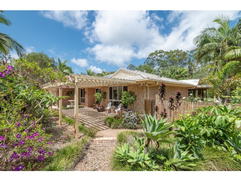 1 Woodhaven Way, Cooroibah QLD 4565