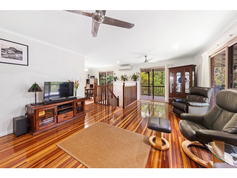 224 Ocean View Road, Cooroy QLD 4563