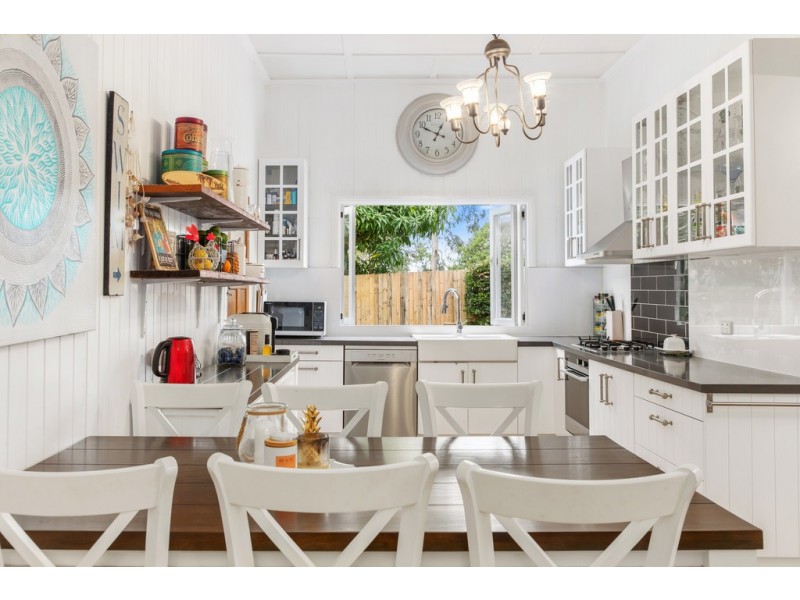 38 Lake Macdonald Drive, Cooroy QLD 4563