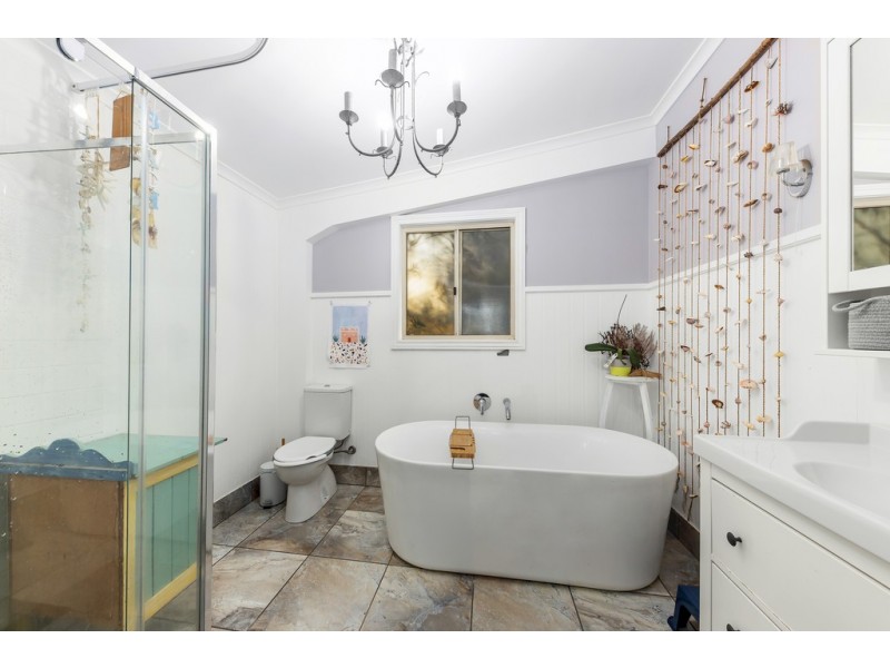 38 Lake Macdonald Drive, Cooroy QLD 4563