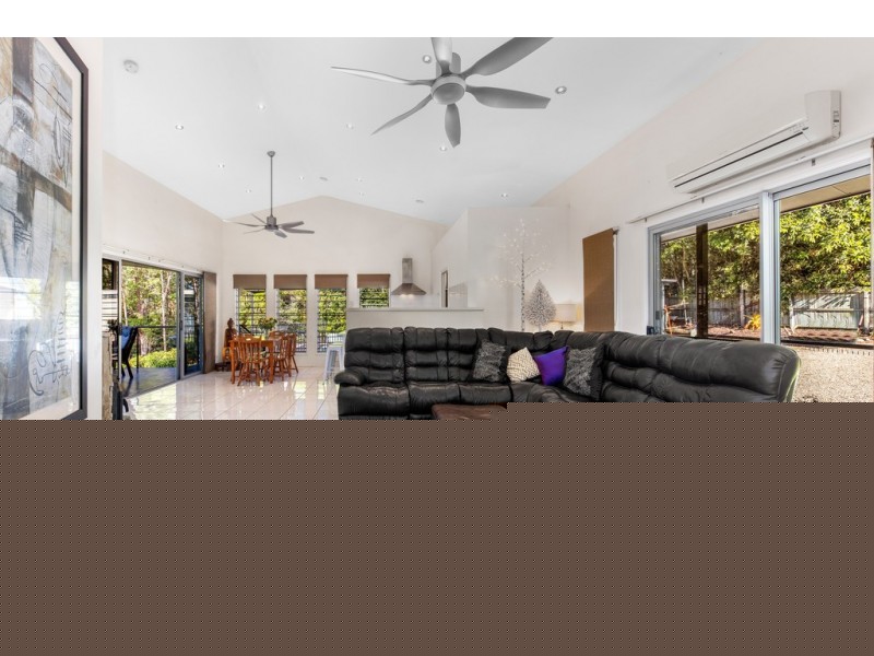 16 Forest Acres Drive, Lake Macdonald QLD 4563