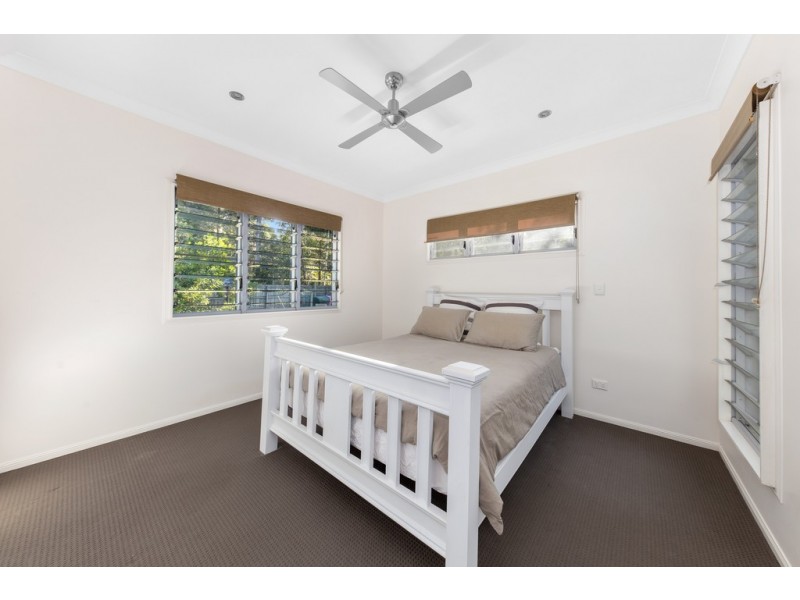 16 Forest Acres Drive, Lake Macdonald QLD 4563