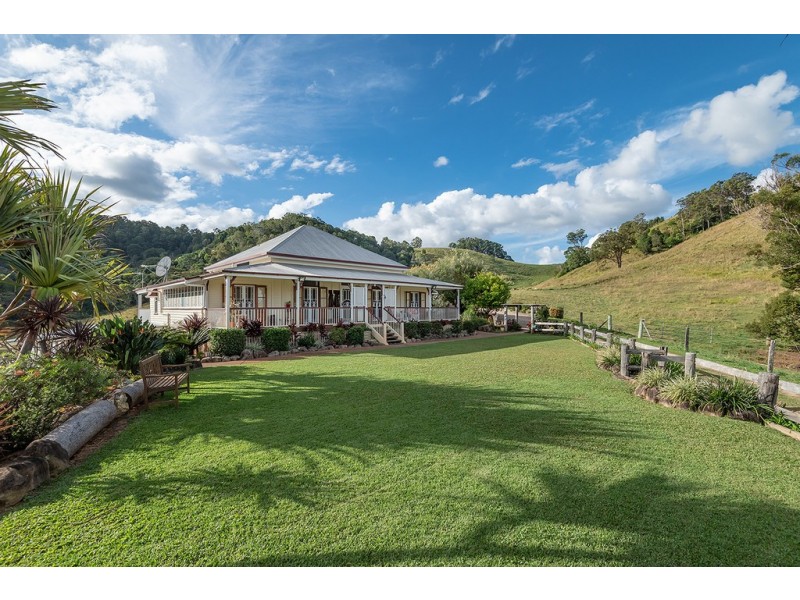 64 Leggetts Loop, Kin Kin QLD 4571