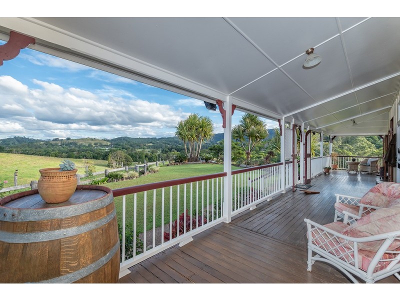 64 Leggetts Loop, Kin Kin QLD 4571