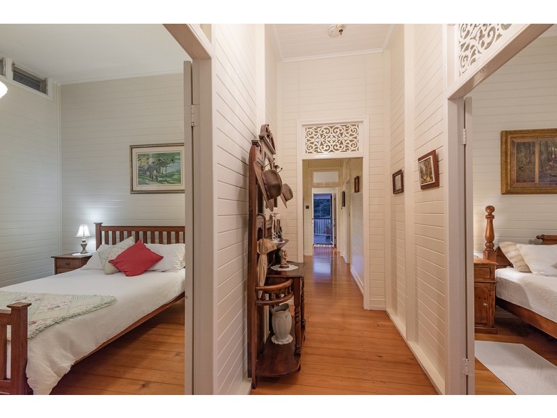 64 Leggetts Loop, Kin Kin QLD 4571