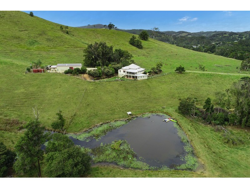 64 Leggetts Loop, Kin Kin QLD 4571