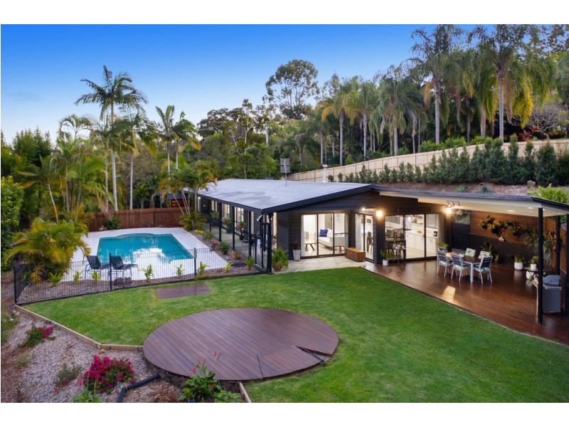 9 Smiths Road, Tinbeerwah QLD 4563