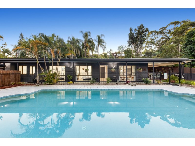 9 Smiths Road, Tinbeerwah QLD 4563