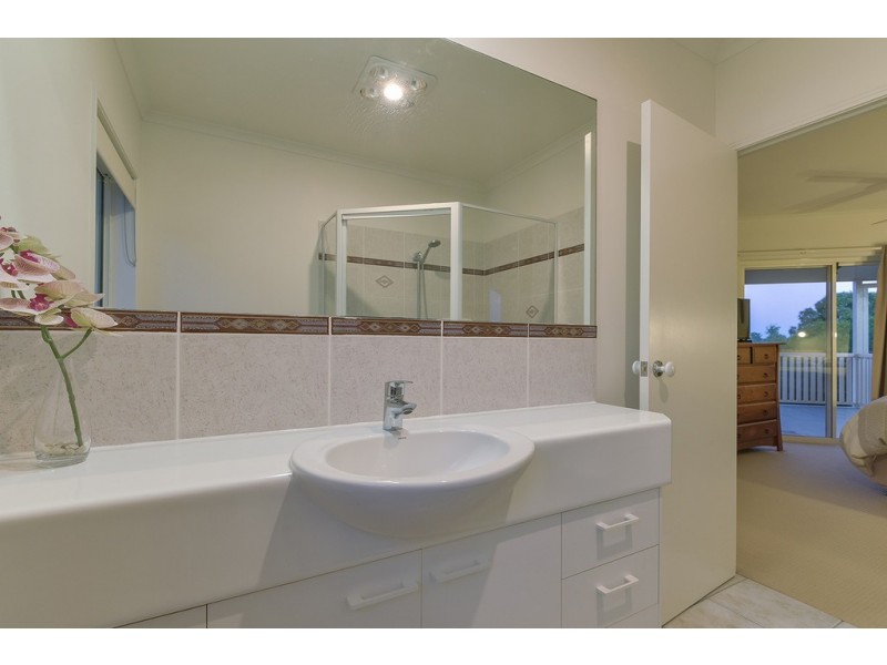 16 Fantail Crescent, Cooroy QLD 4563