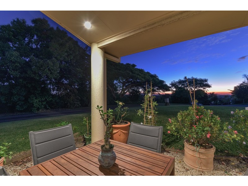 16 Fantail Crescent, Cooroy QLD 4563