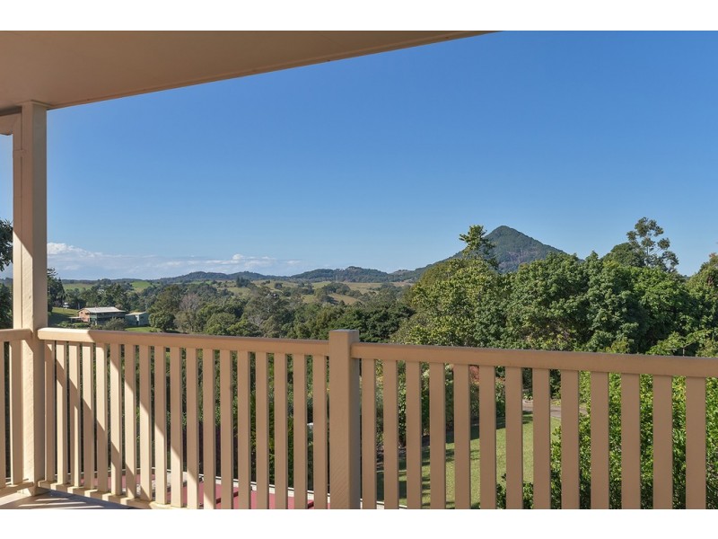 16 Fantail Crescent, Cooroy QLD 4563