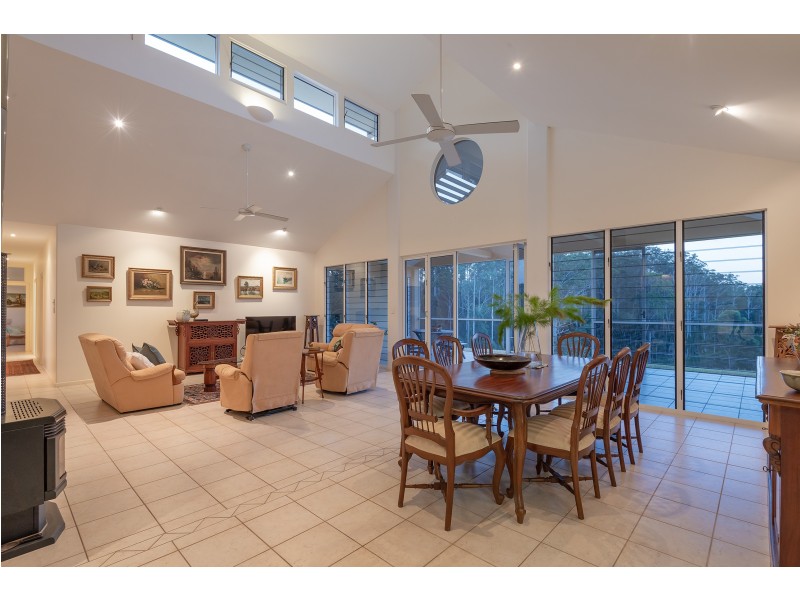 143 Davis Road, Cootharaba QLD 4565