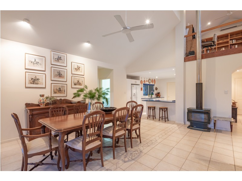 143 Davis Road, Cootharaba QLD 4565