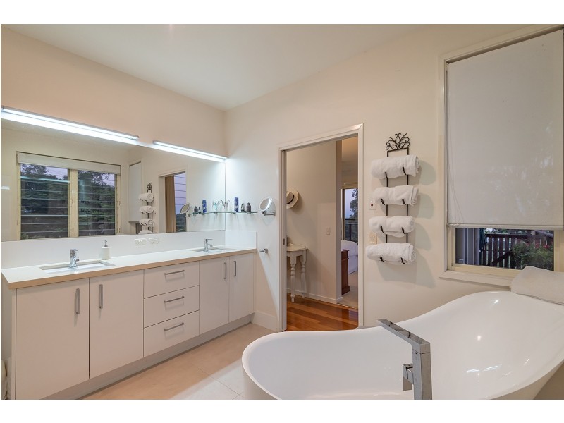 37 Arnlyn Court, Cooroy QLD 4563