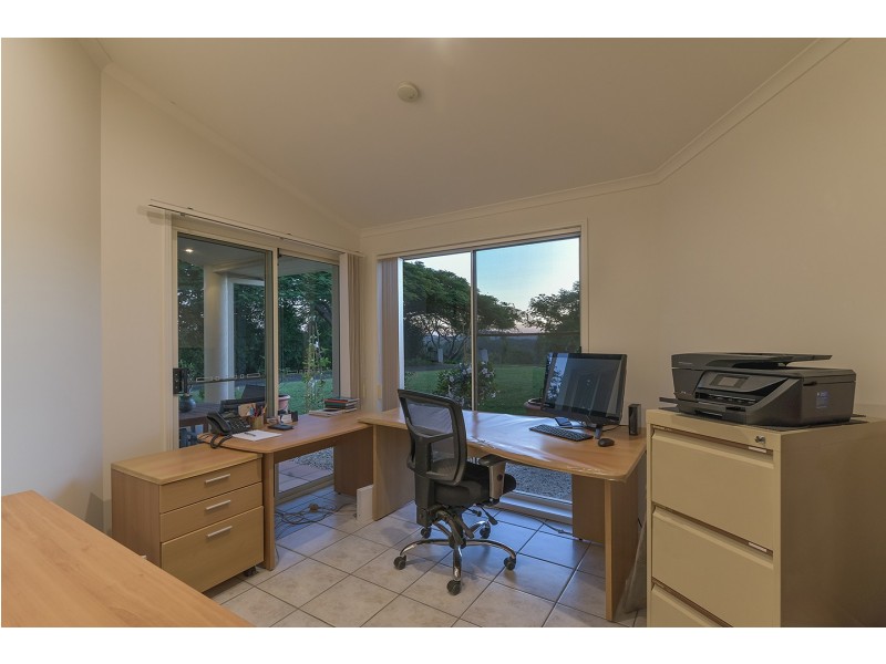 16 Fantail Crescent, Cooroy QLD 4563
