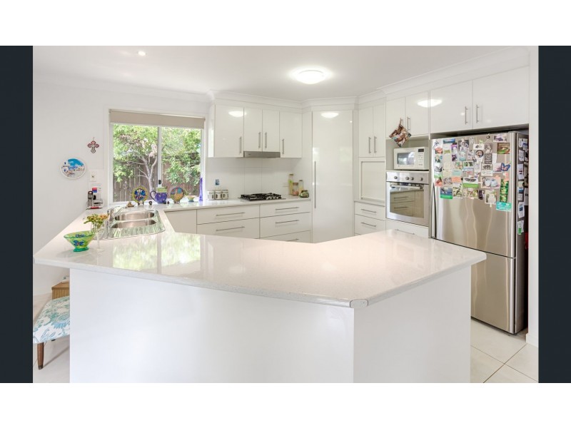 2/17 Olivine Lane, Cooroy QLD 4563