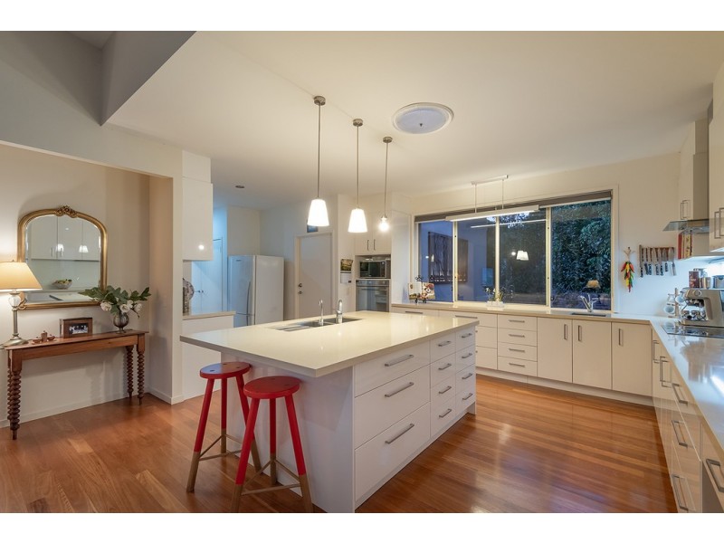 37 Arnlyn Court, Cooroy QLD 4563