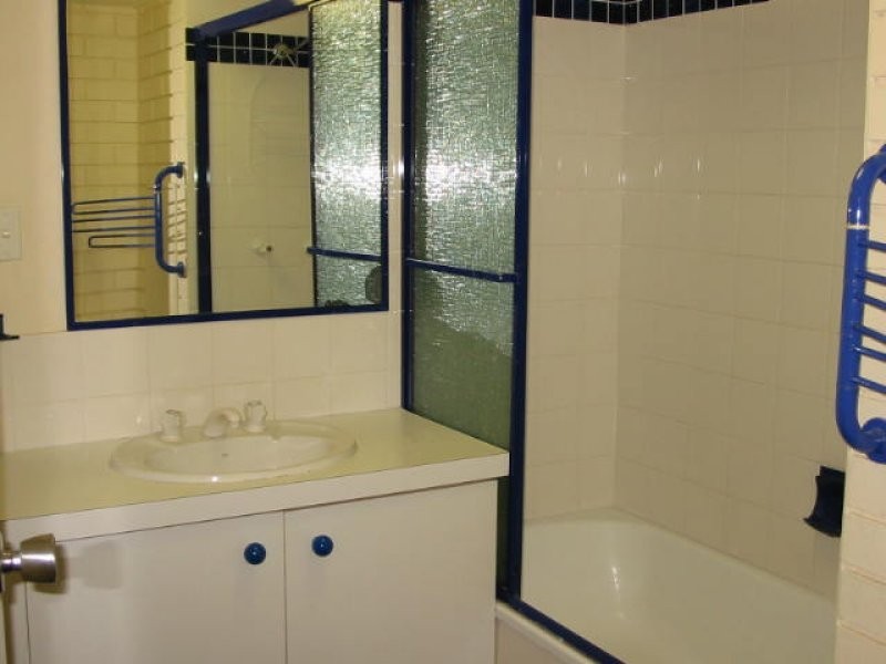 6 28 Mahia Terrace, Kings Beach QLD 4551