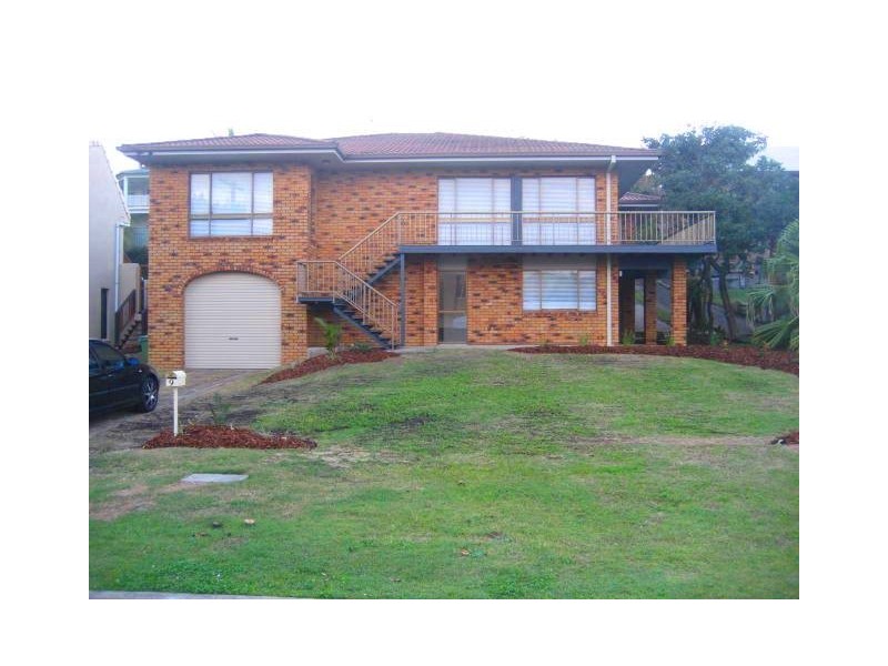9 Beachside Crt, Shelly Beach QLD 4551