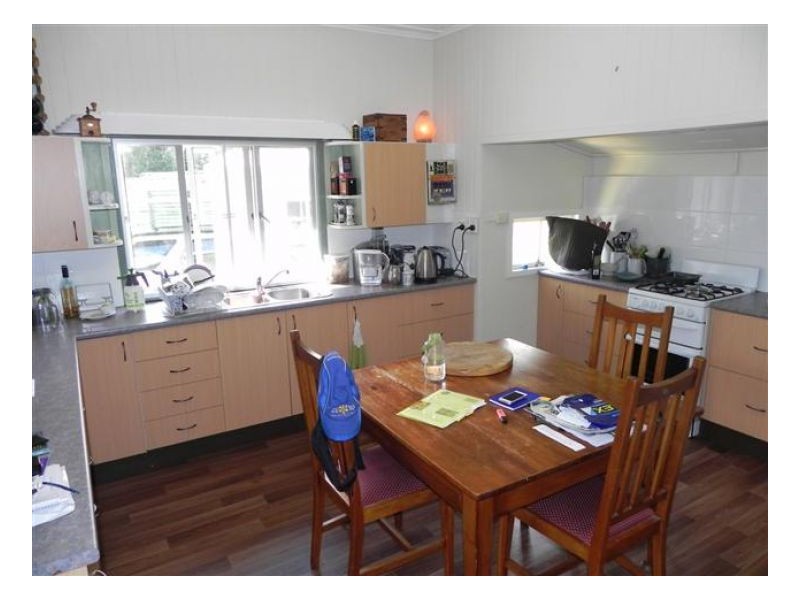 26 Tamarind Street, Maleny QLD 4552