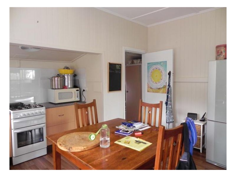 26 Tamarind Street, Maleny QLD 4552