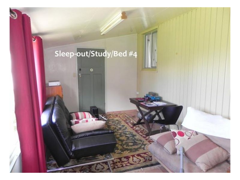 26 Tamarind Street, Maleny QLD 4552