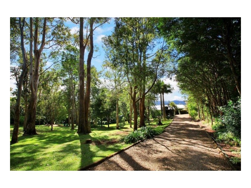 44 Meadow Road, Maleny QLD 4552