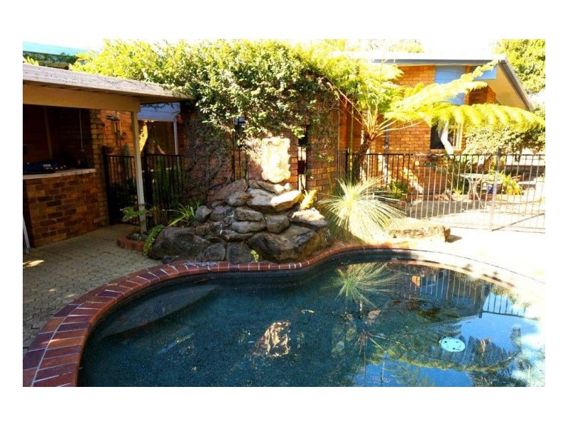3 Nagari Place, Warana QLD 4575