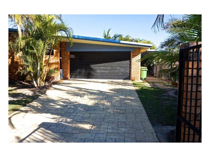 3 Nagari Place, Warana QLD 4575
