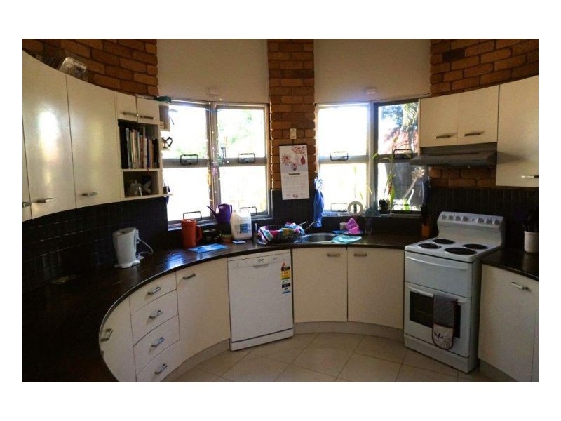 3 Nagari Place, Warana QLD 4575