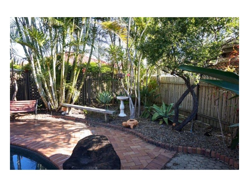 3 Nagari Place, Warana QLD 4575