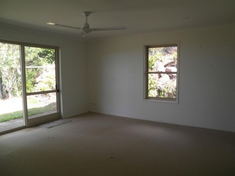35 Ensbey Road, Flaxton QLD 4560
