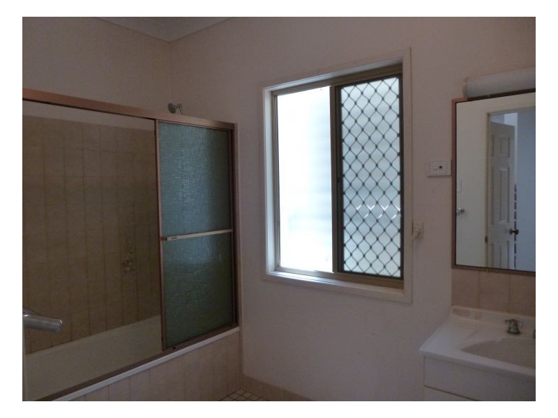 36 Lantana Lane, Mapleton QLD 4560