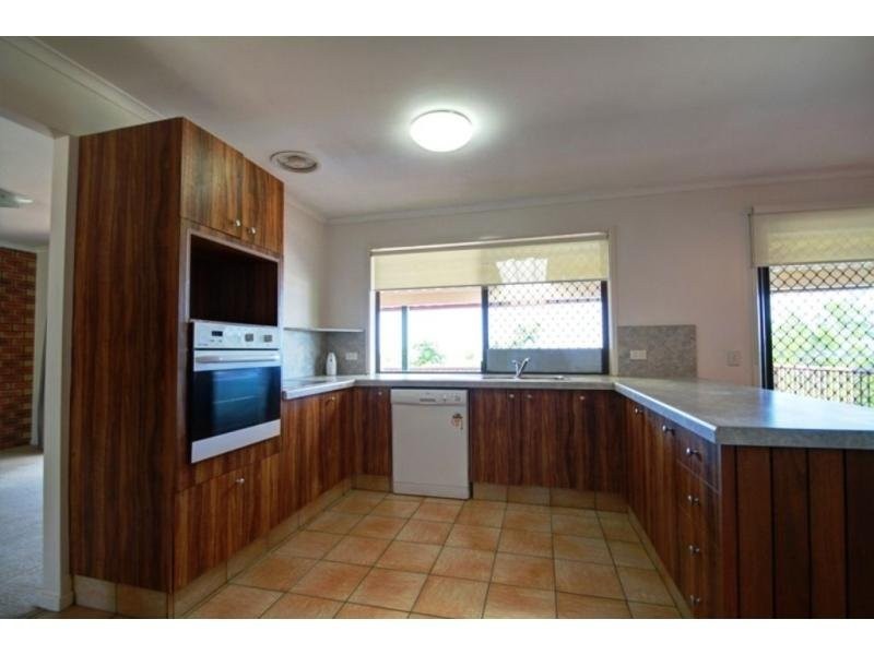25 Flaxton Drive, Mapleton QLD 4560