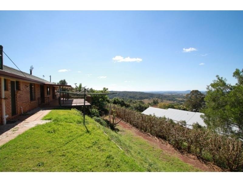 25 Flaxton Drive, Mapleton QLD 4560