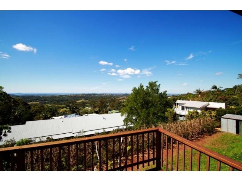 25 Flaxton Drive, Mapleton QLD 4560