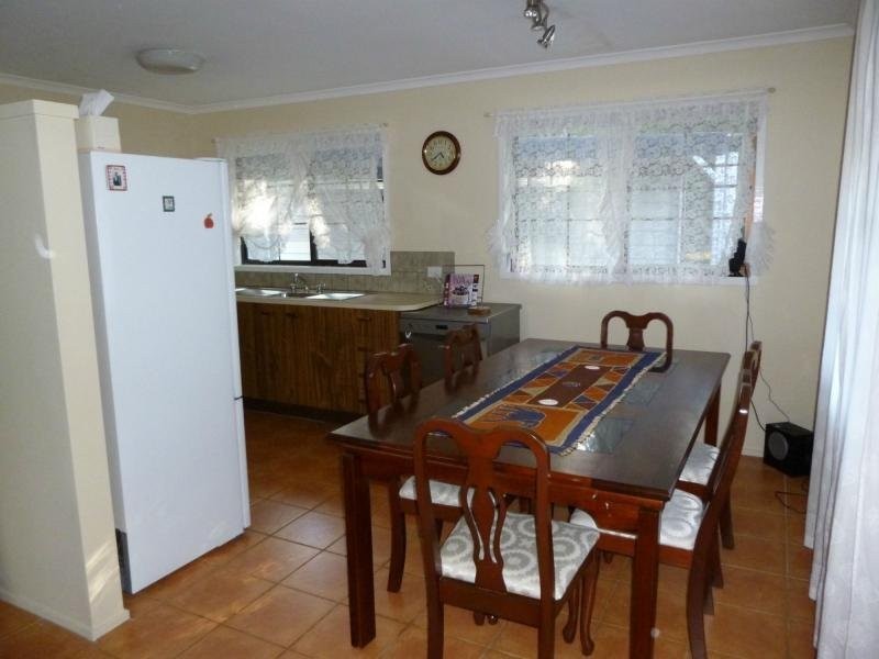 2 Karri Court, Mapleton QLD 4560